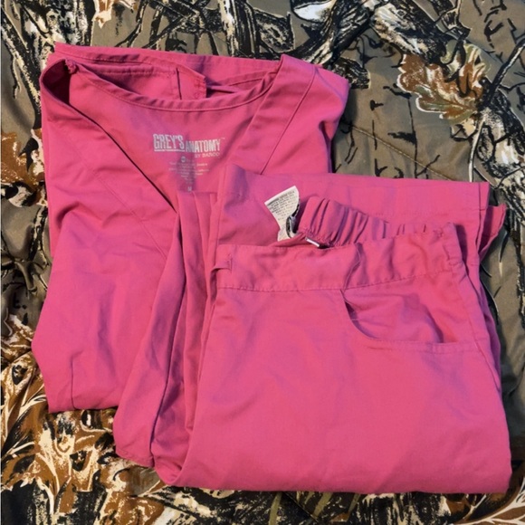 Grey's Anatomy Other - Grey's Anatomy Vibrant Pink Scrub Set